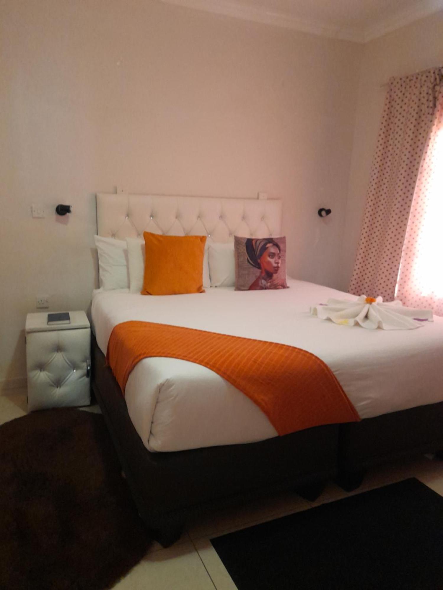 مبيت وإفطار Serowe Rest & Digest المظهر الخارجي الصورة